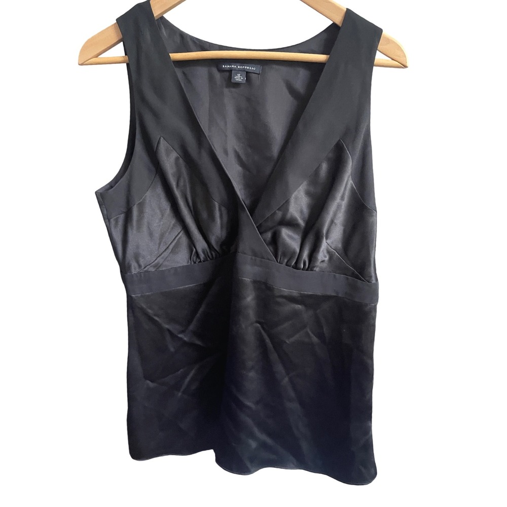 Banana Republic Black Silk V-Neck Sleeveless Y2K Evening Top 12